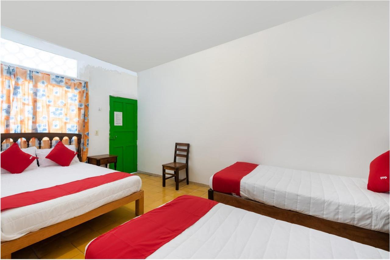 Oyo Hotel Las Palmas Cuyutlan มานซานิโญ ภายนอก รูปภาพ