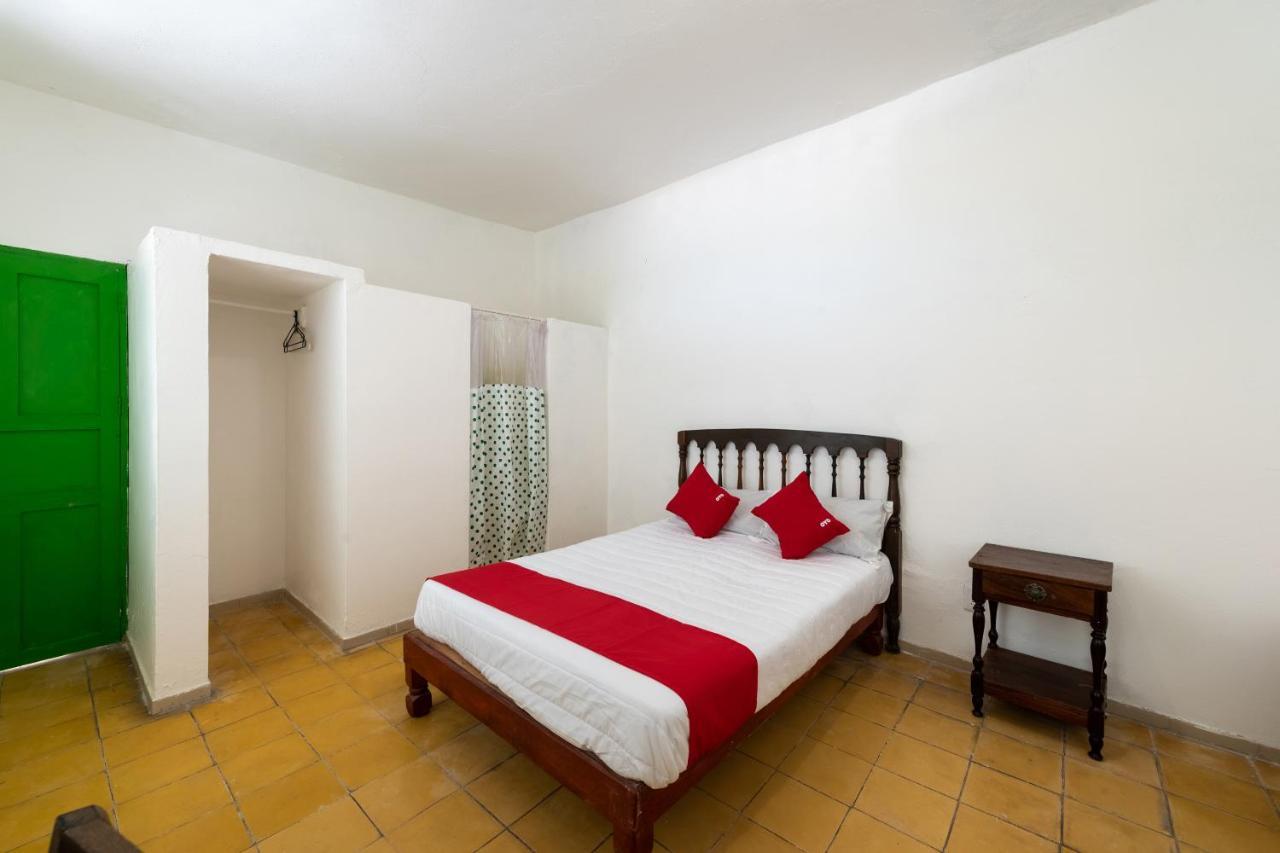 Oyo Hotel Las Palmas Cuyutlan มานซานิโญ ภายนอก รูปภาพ