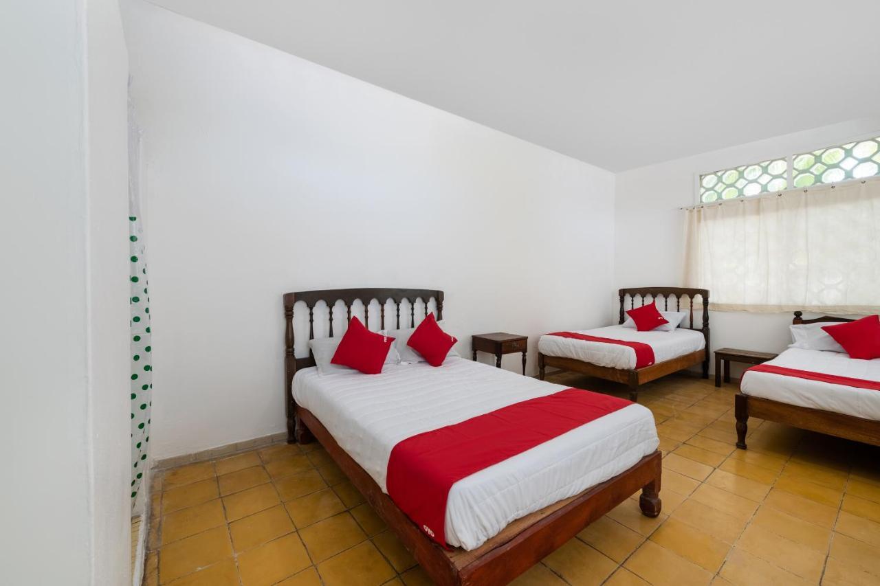 Oyo Hotel Las Palmas Cuyutlan มานซานิโญ ภายนอก รูปภาพ
