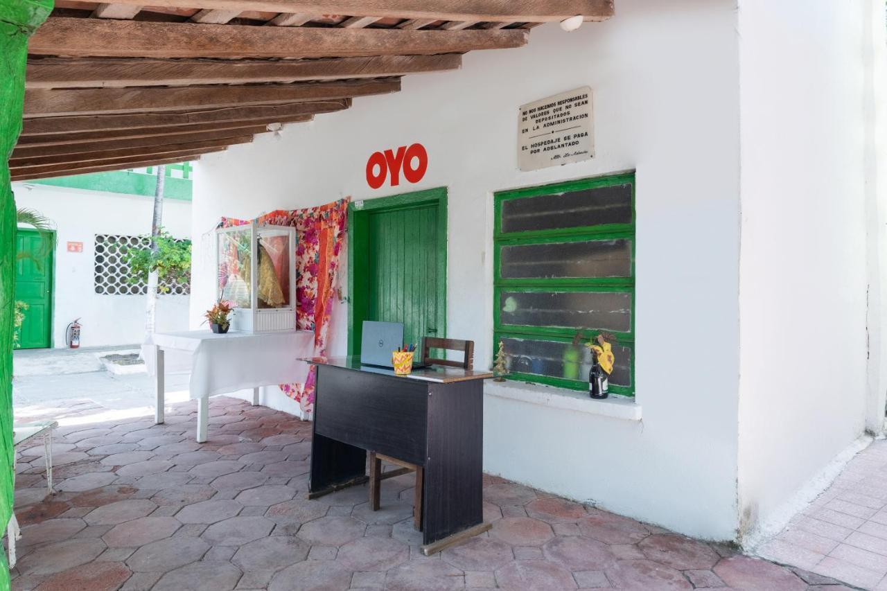Oyo Hotel Las Palmas Cuyutlan มานซานิโญ ภายนอก รูปภาพ