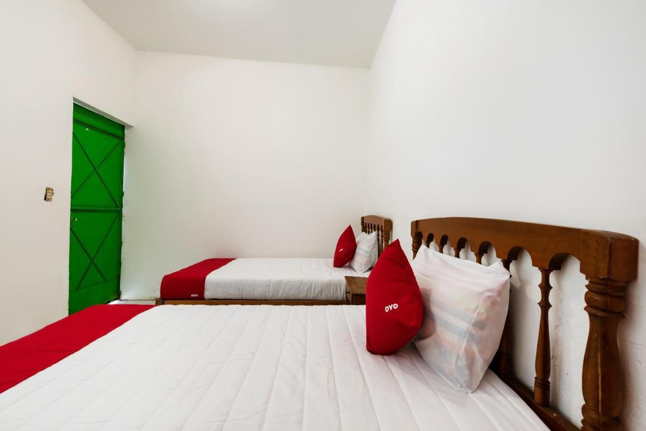 Oyo Hotel Las Palmas Cuyutlan มานซานิโญ ภายนอก รูปภาพ
