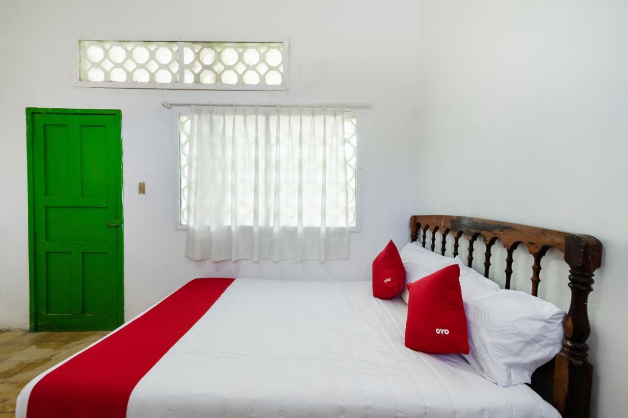 Oyo Hotel Las Palmas Cuyutlan มานซานิโญ ภายนอก รูปภาพ