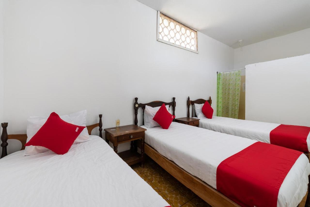 Oyo Hotel Las Palmas Cuyutlan มานซานิโญ ภายนอก รูปภาพ